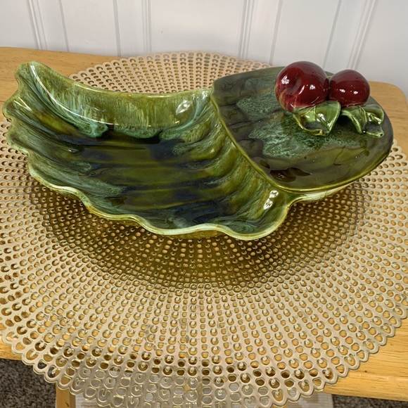 Wade of California Pottery USA apple serving dish lidded. 14” long. Green - Picture 3 of 8